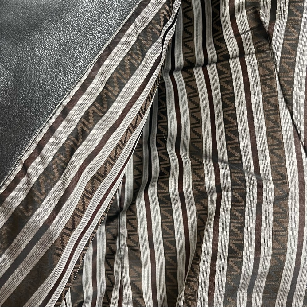 Vintage Beltrami Black Genuine Leather Jacket 1980’s silver details - Picture 4 of 5